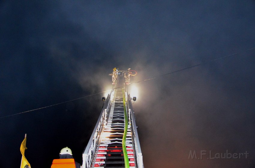 Feuer 4 Koeln Immendorf Giesdorfer Allee P063.JPG